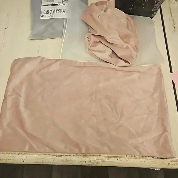 Throw Pillow covers - Picture 1 of 2